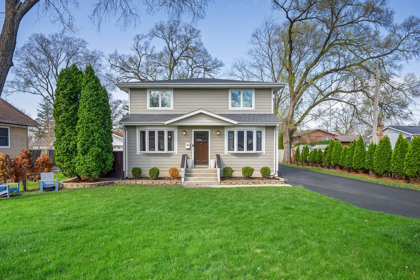 216 N Washington Street, Westmont, IL