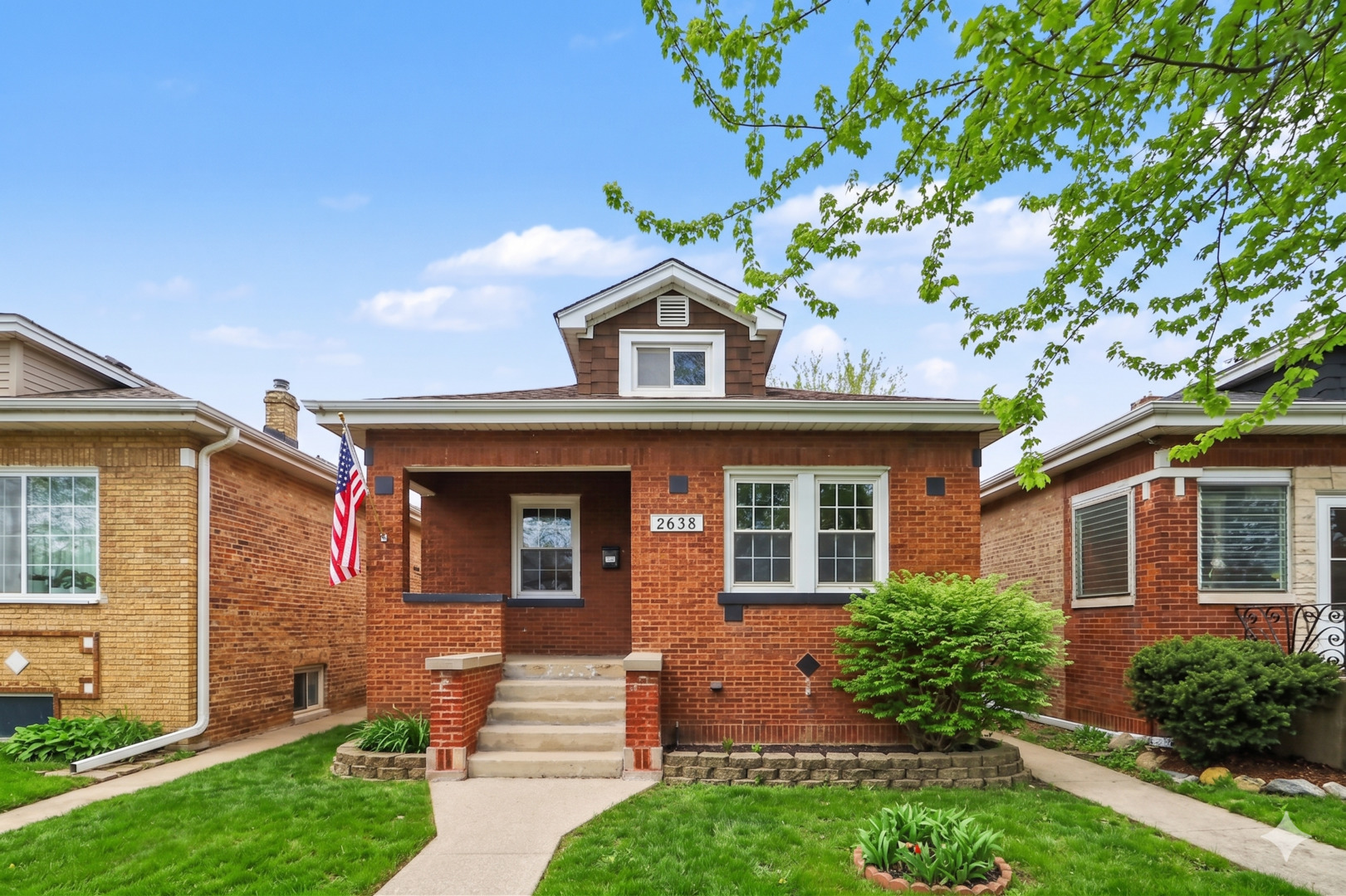 2638 N New England Avenue, Chicago, IL