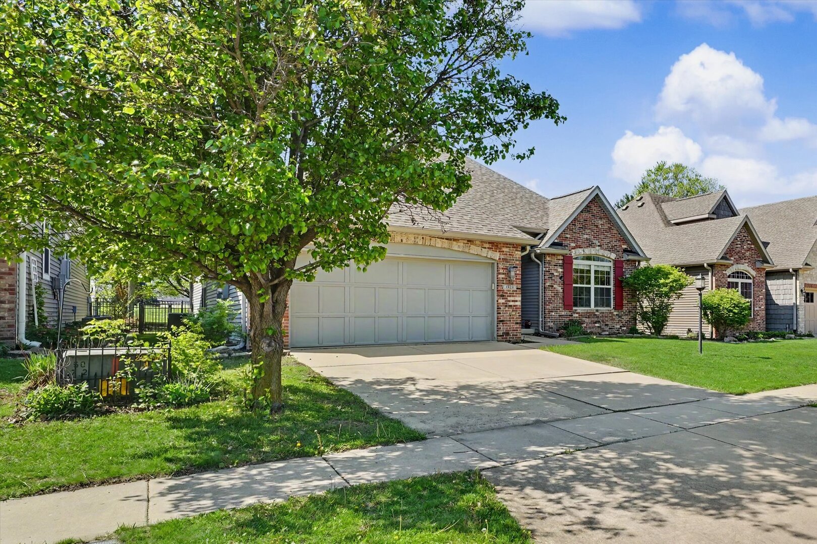 1913 Quail Run Drive, Mahomet, IL