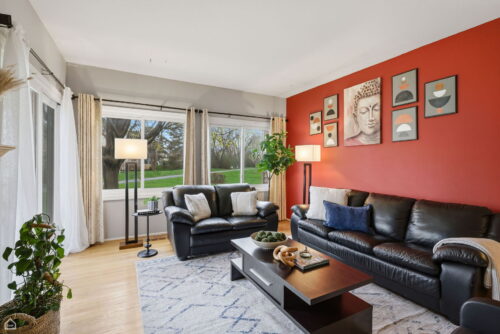 101 Windwood Court #101, Buffalo Grove, IL