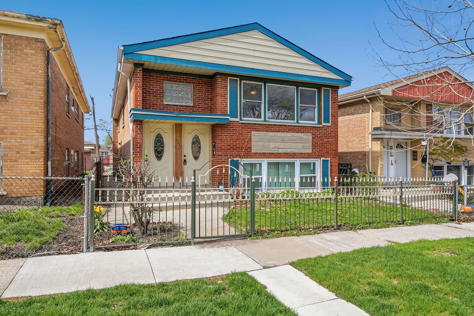 5322 S 72nd Court, Summit, IL