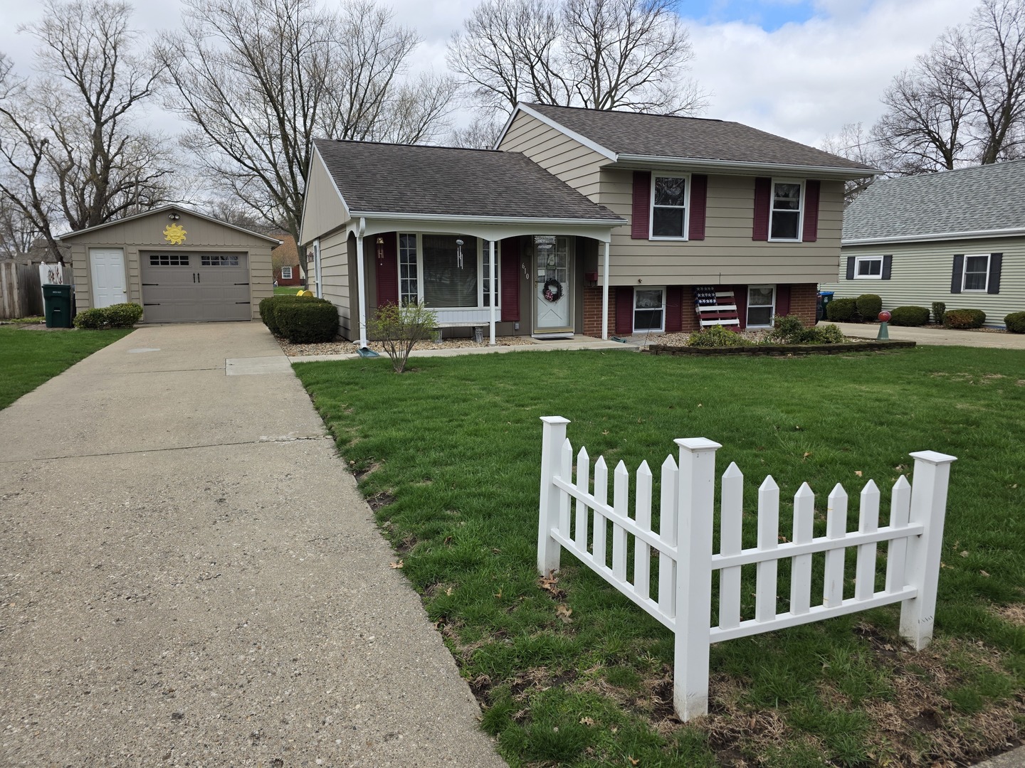 610 10th Avenue, Rock Falls, IL