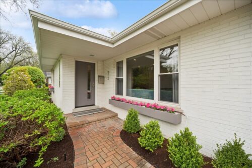 912 Hunter Road, Wilmette, IL