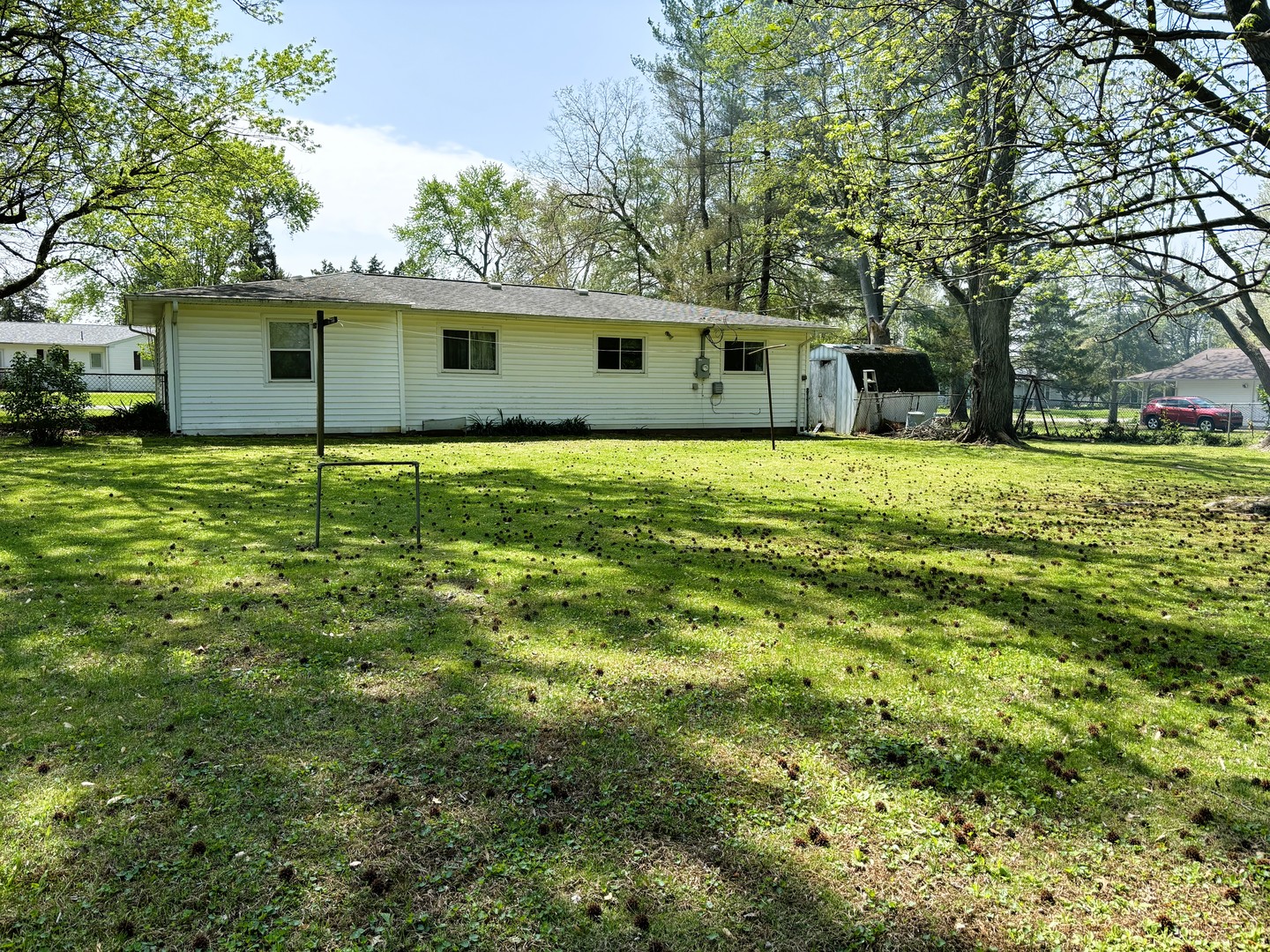 1518 E Grand Avenue, Carbondale, IL