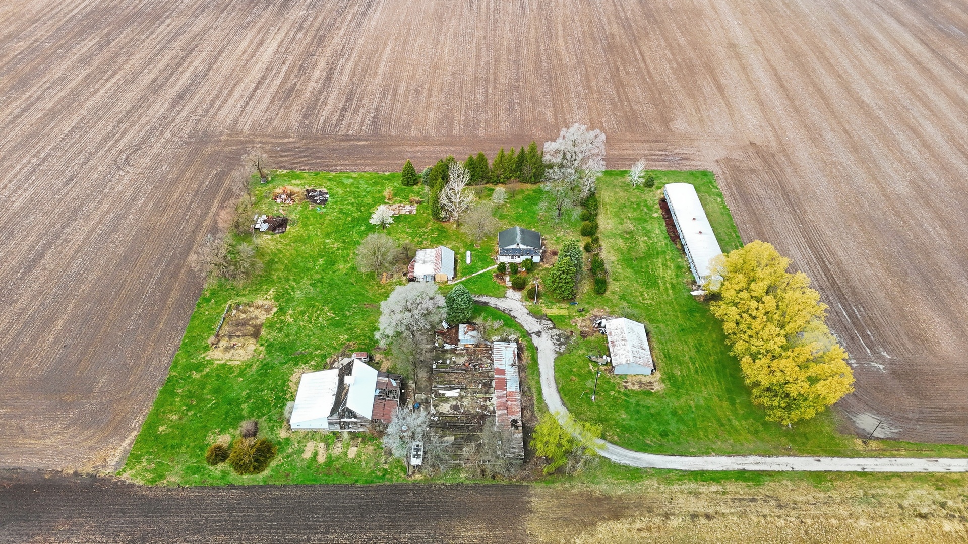 18995 N 2300th Avenue, Geneseo, IL