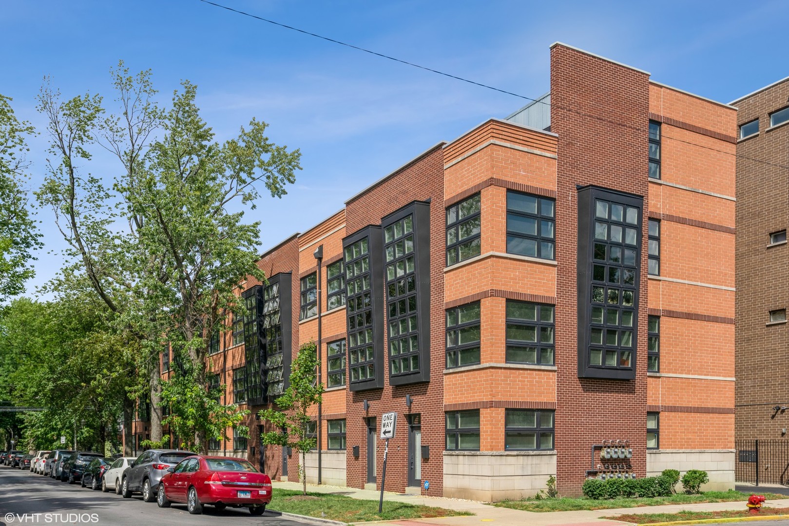7217 N Oakley Avenue, Chicago, IL