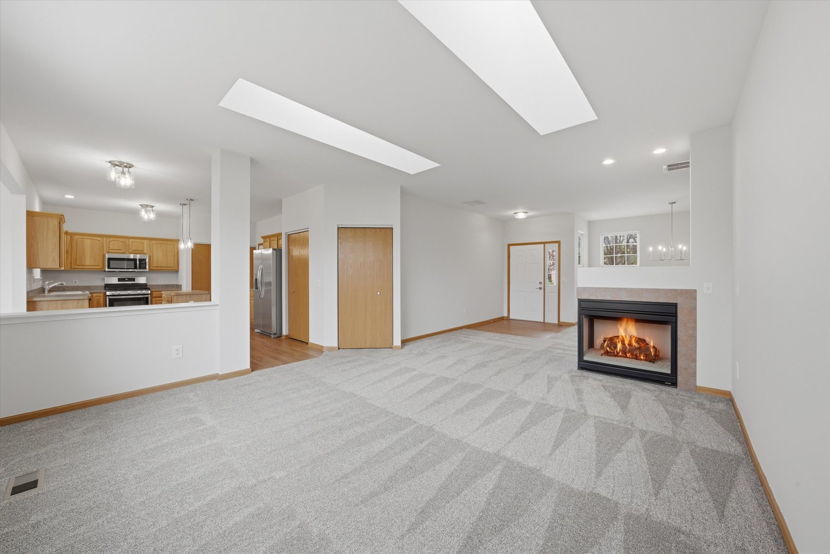 646 S Cadillac Circle, Romeoville, IL