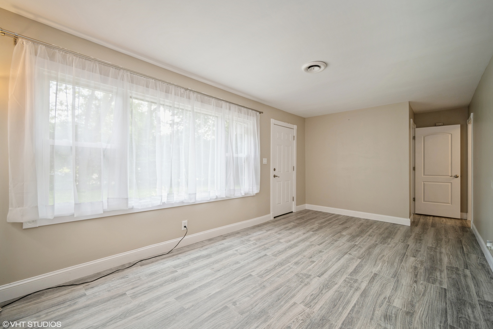 685 Anthony Trail, Northbrook, IL