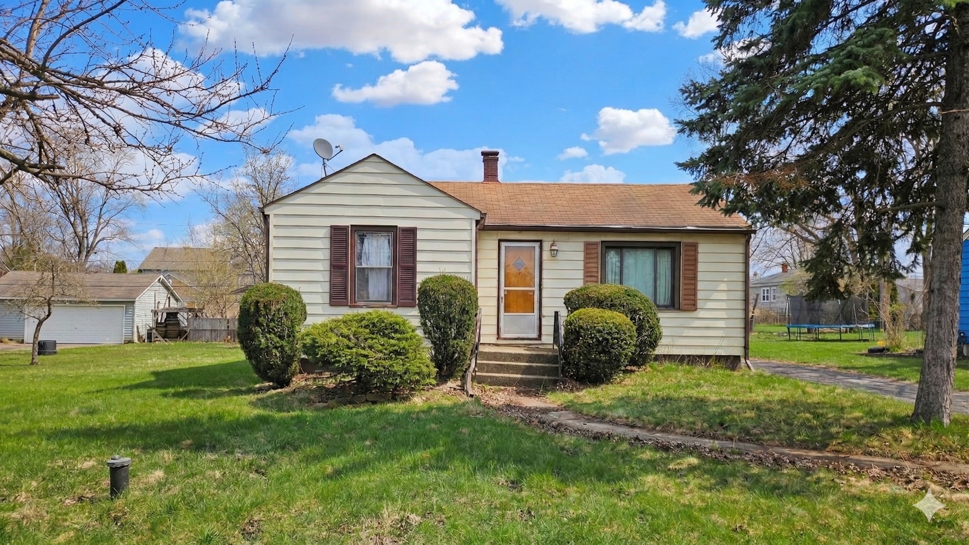 2N071 La Londe Avenue, Lombard, IL