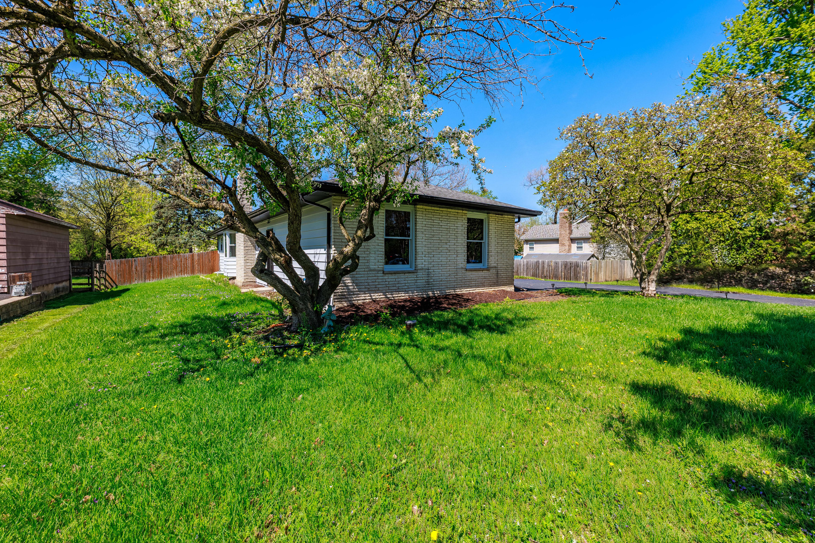 5S254 Middle Road, Naperville, IL