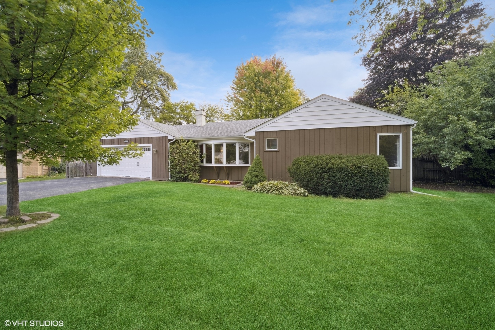 1720 Longvalley Road, Glenview, IL