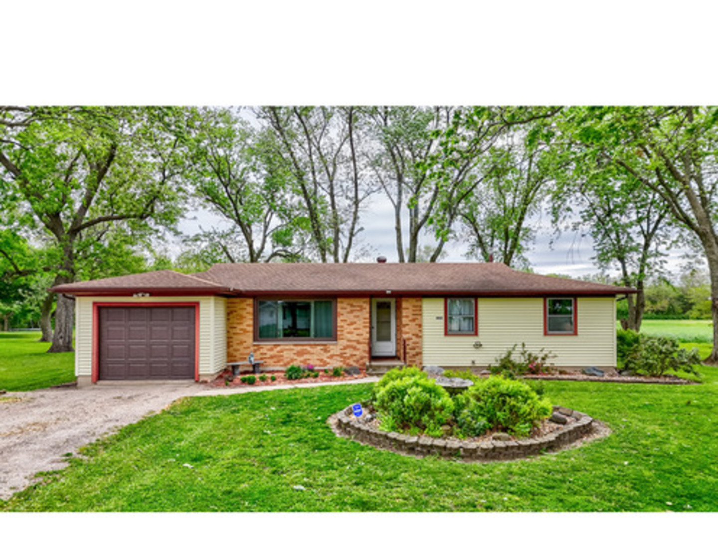 1907 Coalville Road, Streator, IL