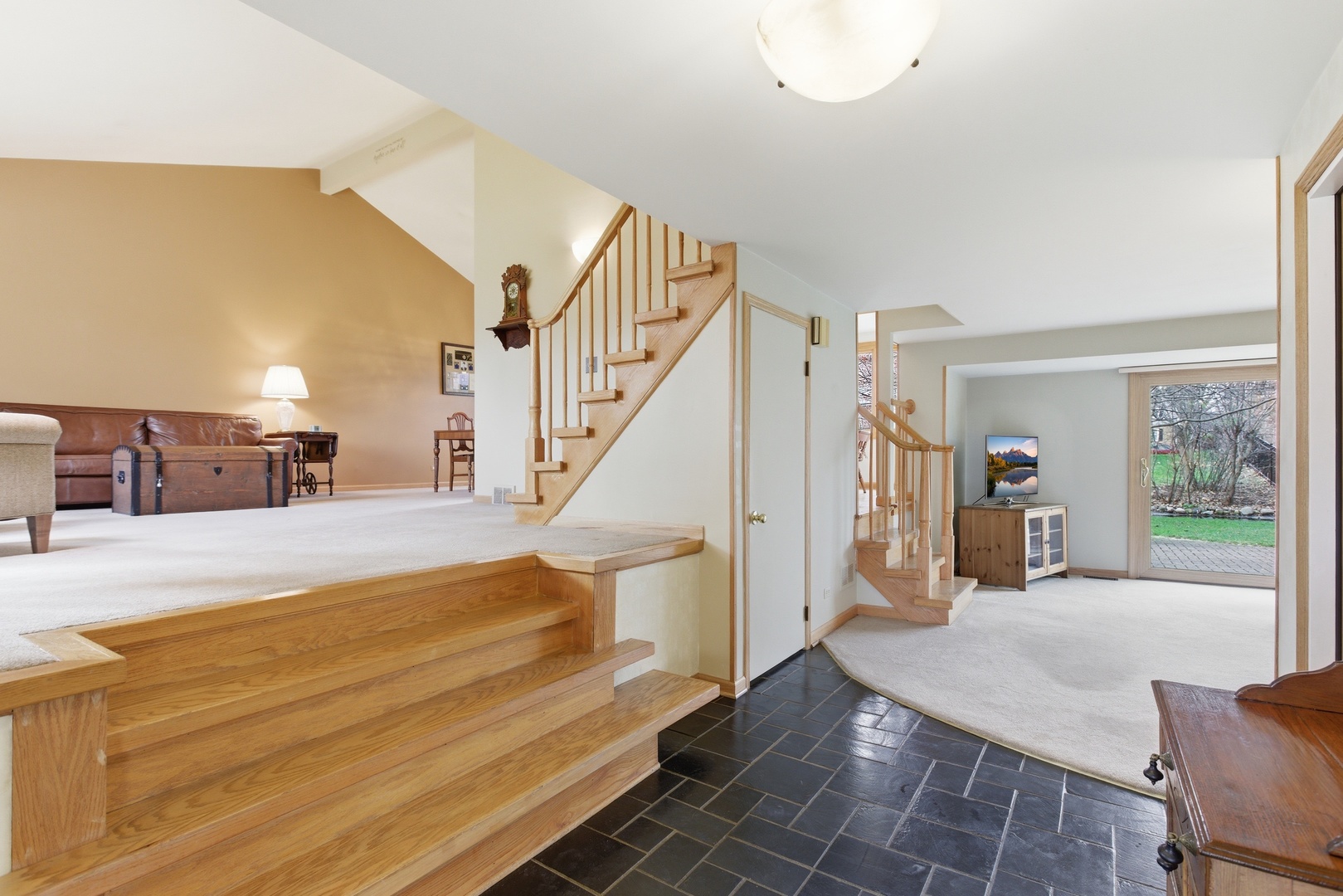 728 N Stark Drive, Palatine, IL