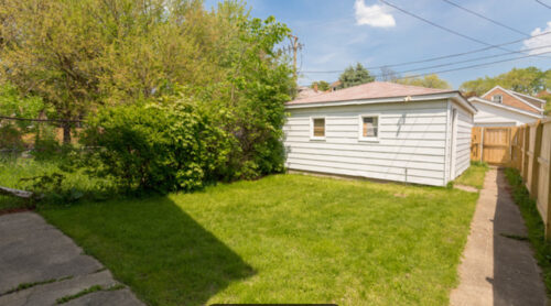 8653 S Saginaw Avenue, Chicago, IL