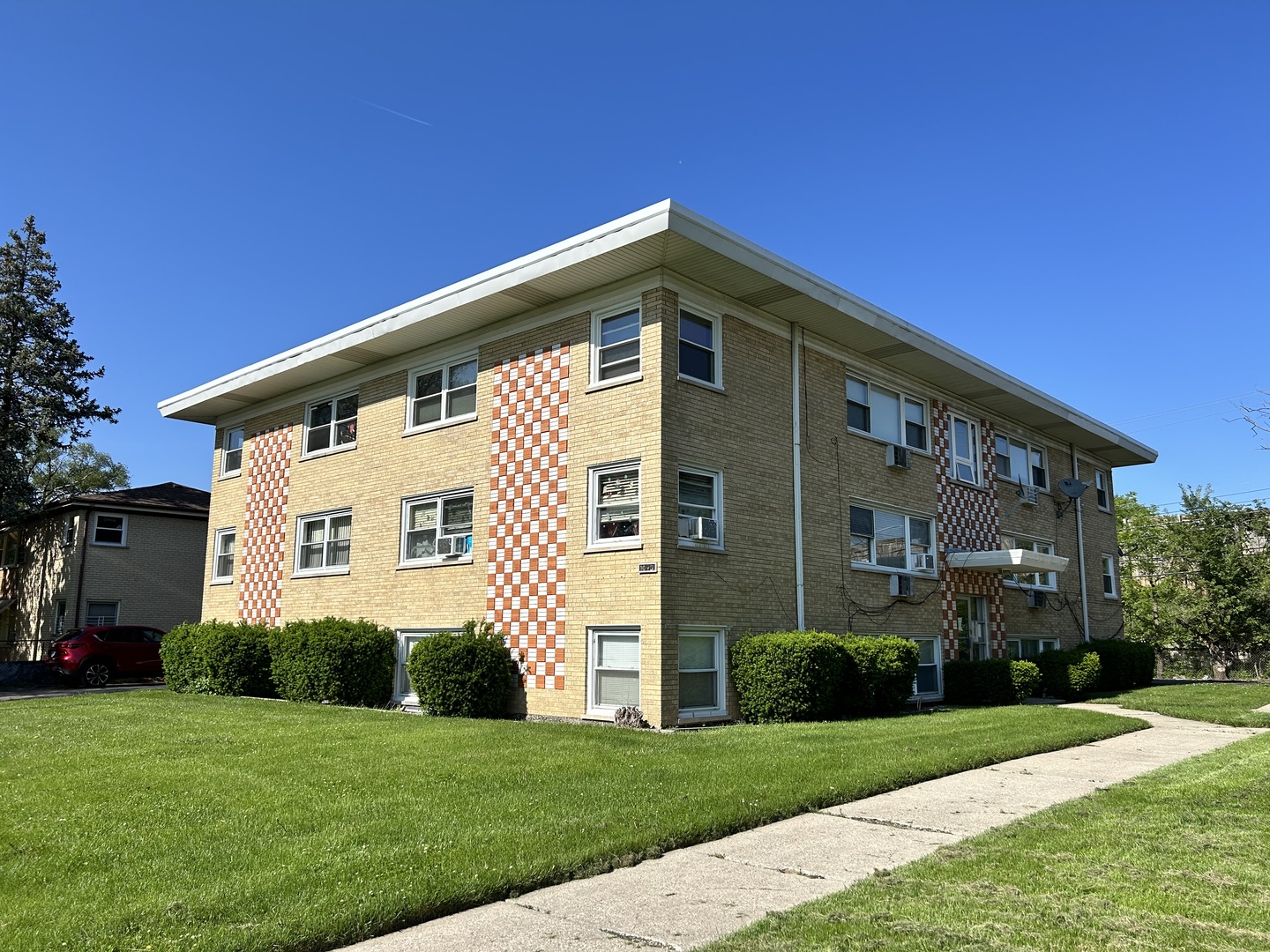 10931 S LLOYD Drive #1C, Worth, IL