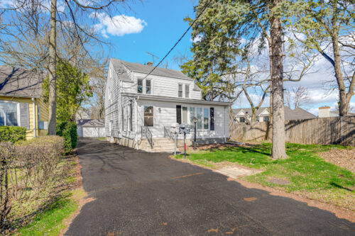 1950 Monroe Avenue, Glenview, IL