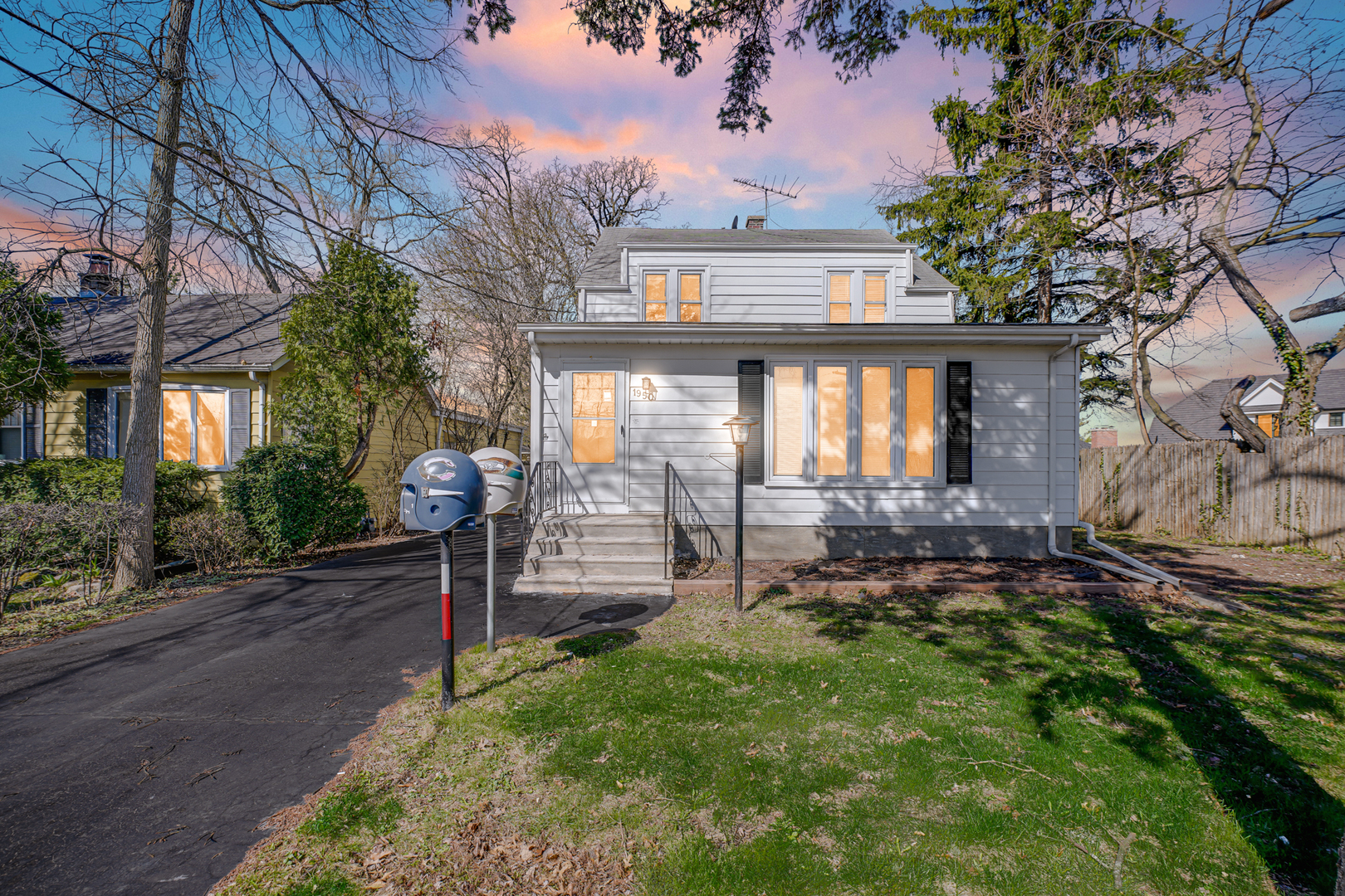 1950 Monroe Avenue, Glenview, IL