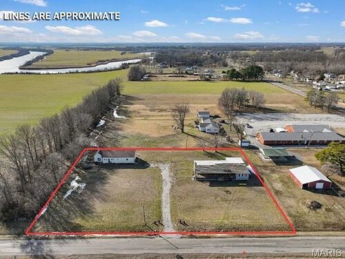 3665 Burning Star 2 Road, Duquoin, IL