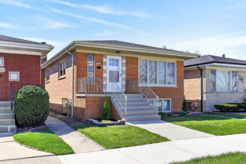 6647 W 59th Street, Chicago, IL