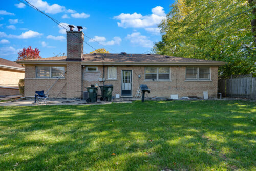 7330 N Kilbourn Avenue, Lincolnwood, IL