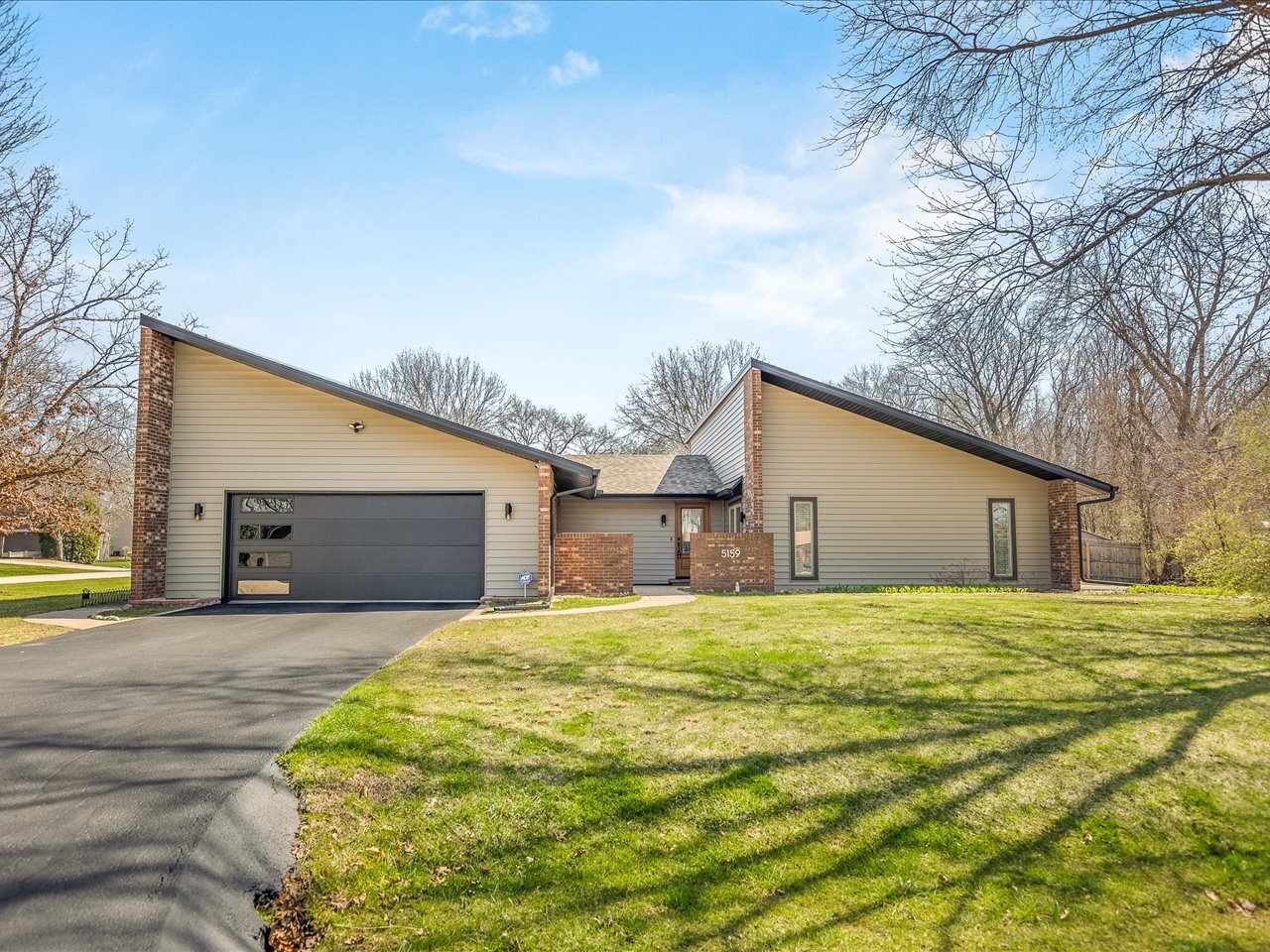 5159 Coachlite Trail, Loves Park, IL