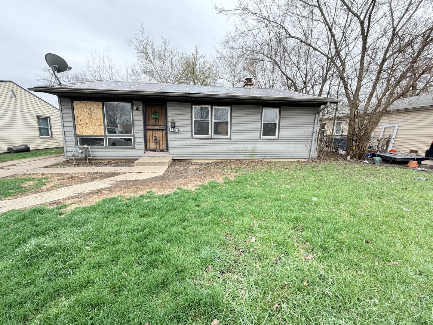 1420 E 15th Street, Ford Heights, IL