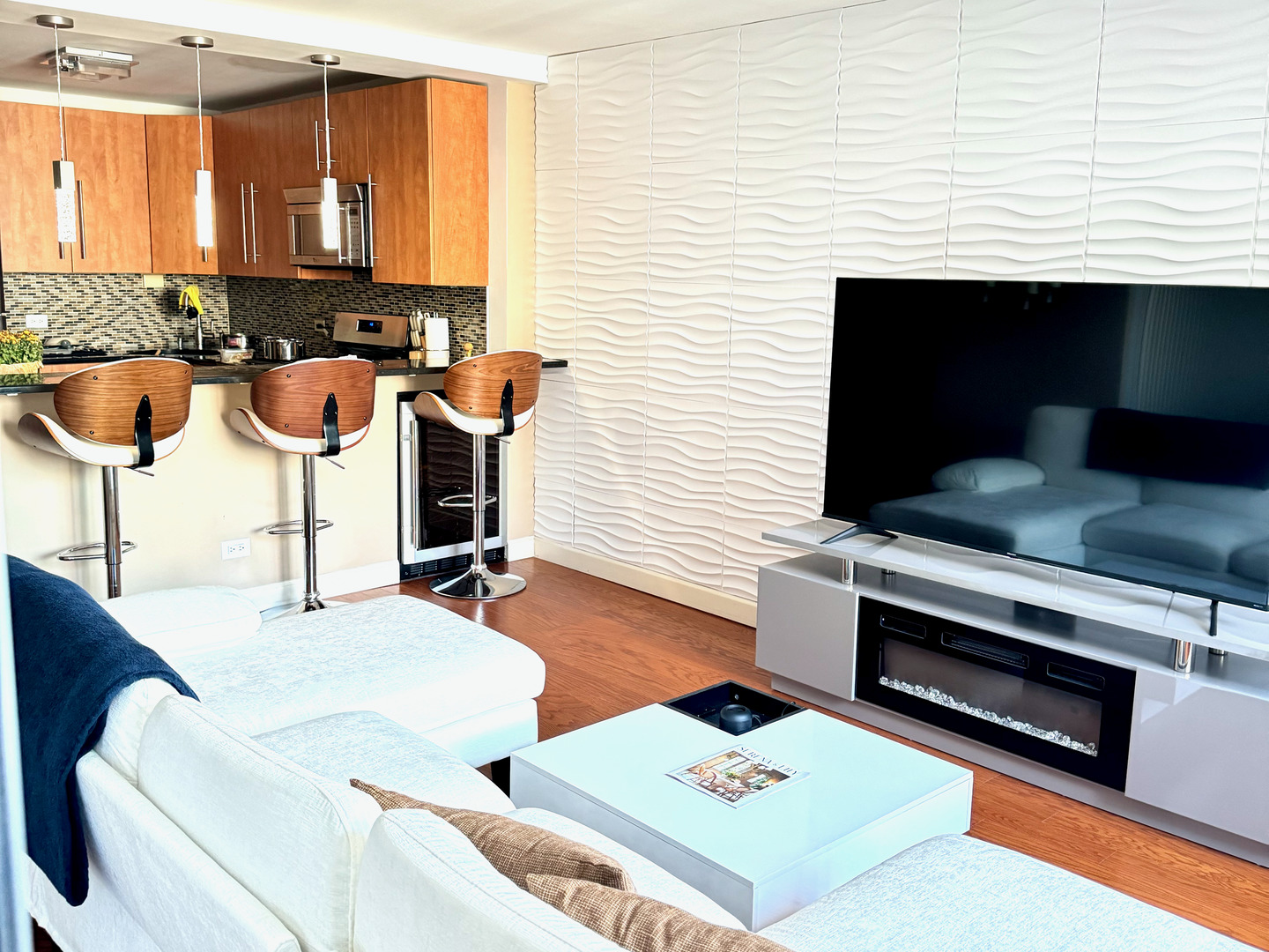 400 E Randolph Street #3314, Chicago, IL