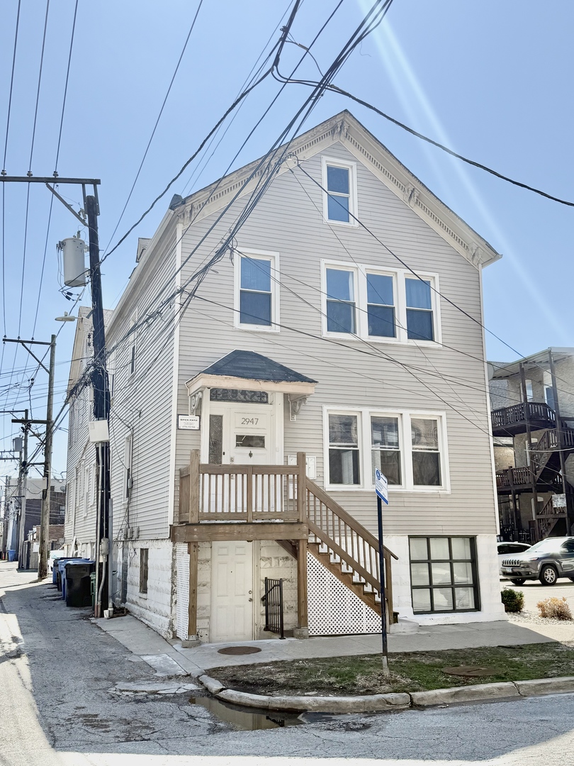 2947 W Cortland Street, Chicago, IL