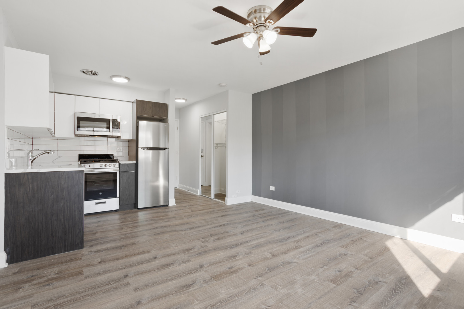 6758 N Sheridan Avenue #434, Chicago, IL