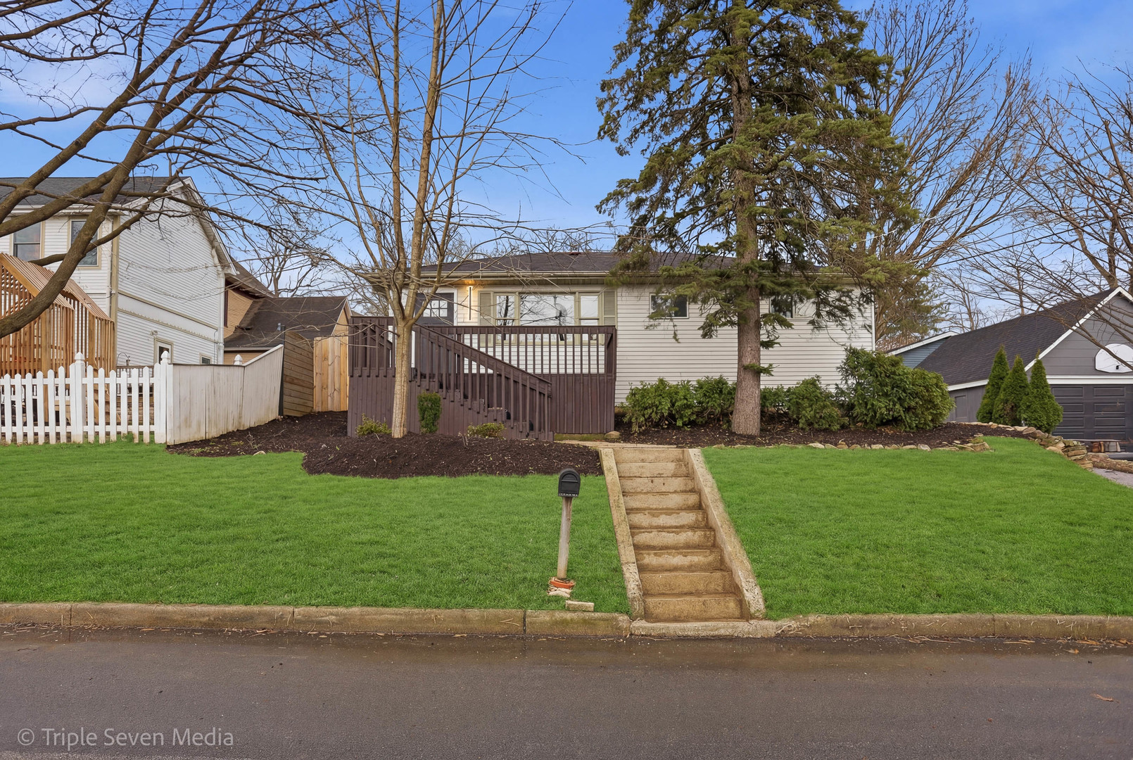 104 E Division Street, Lemont, IL