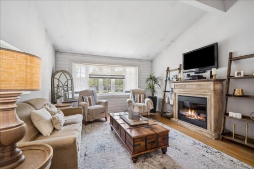 1739 N Windsor Drive, Arlington Heights, IL