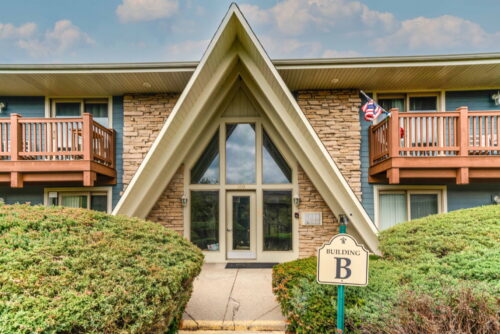 300 Opatrny Drive #224, Fox River Grove, IL