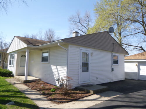 30 Aspen Lane, Carpentersville, IL