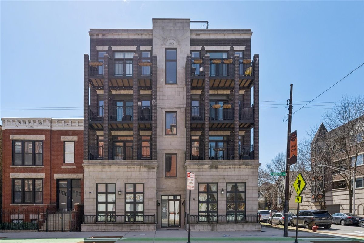 2257 W Belmont Avenue #1W, Chicago, IL