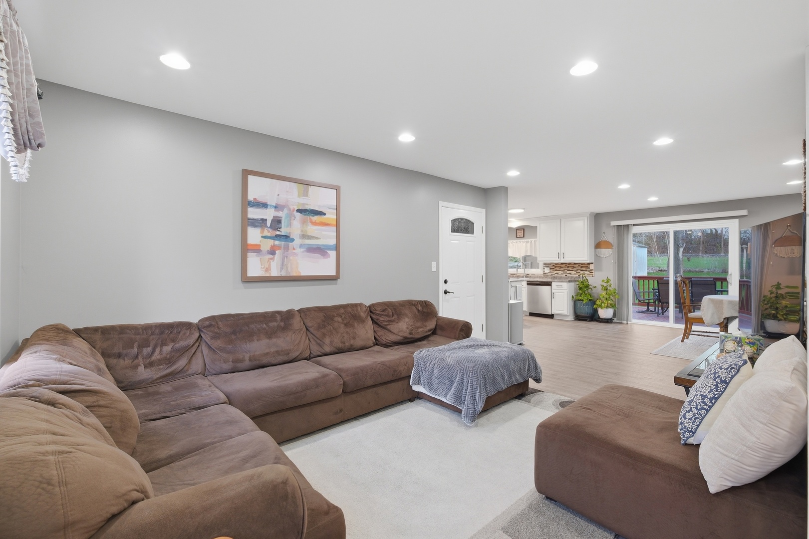 1405 Charles Avenue, Algonquin, IL