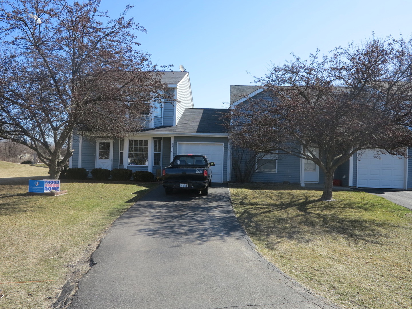 3314 Greenwich Lane, Island Lake, IL