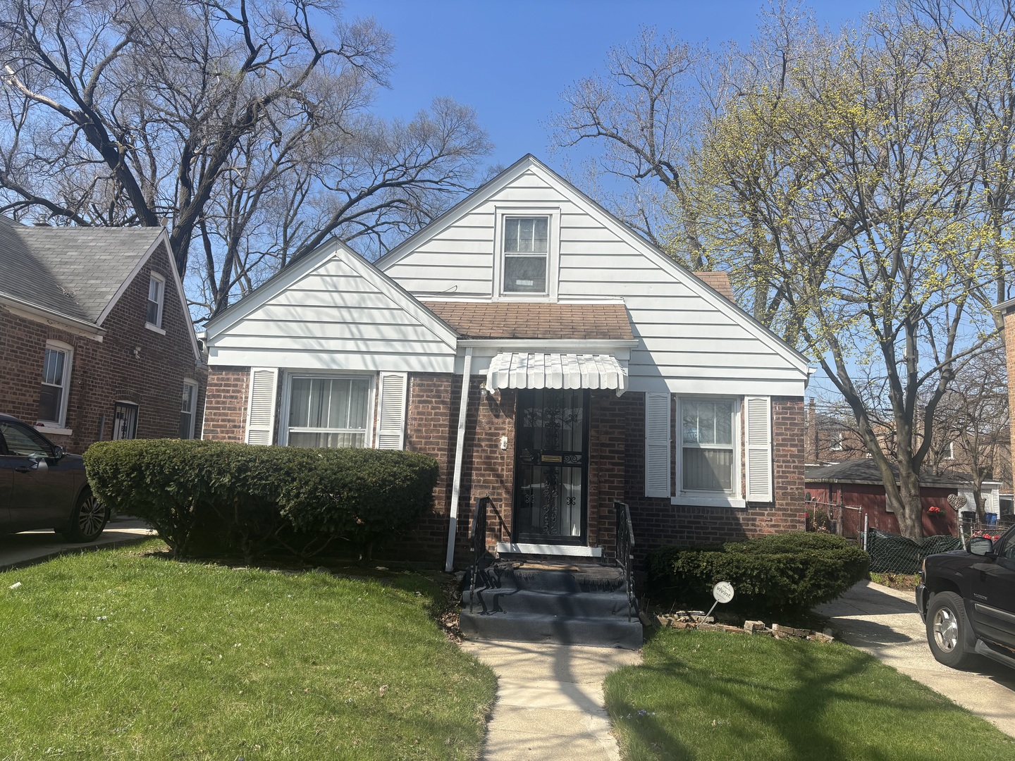 9738 S Greenwood Avenue, Chicago, IL
