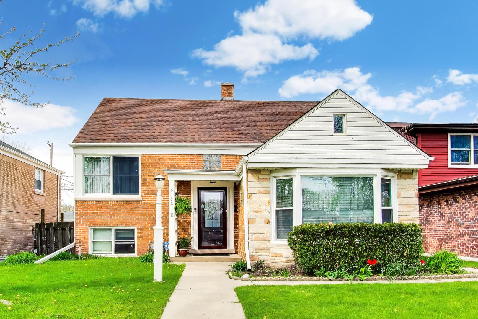 5136 W Lee Street, Skokie, IL