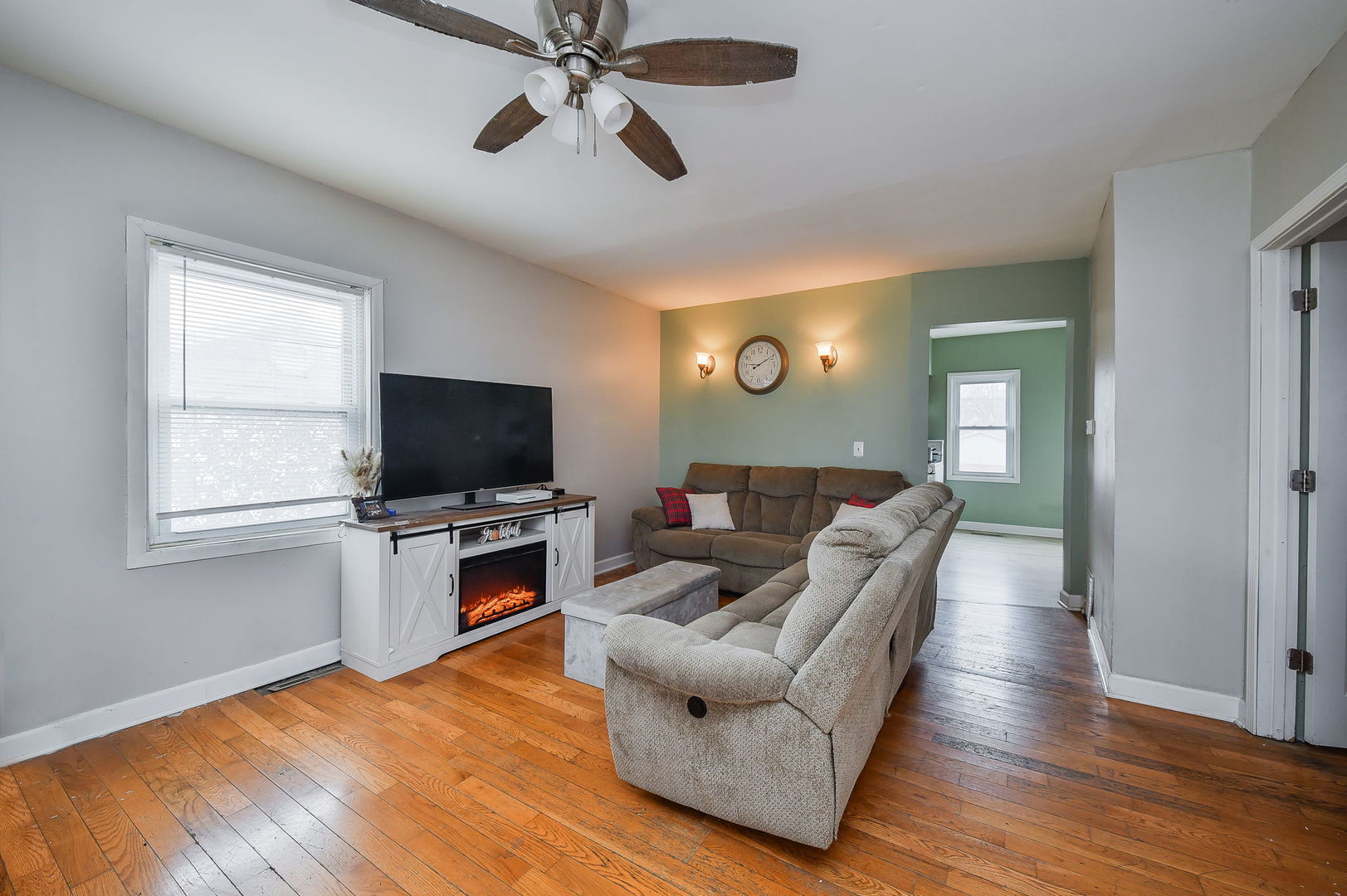 128 E Blair Street, West Chicago, IL