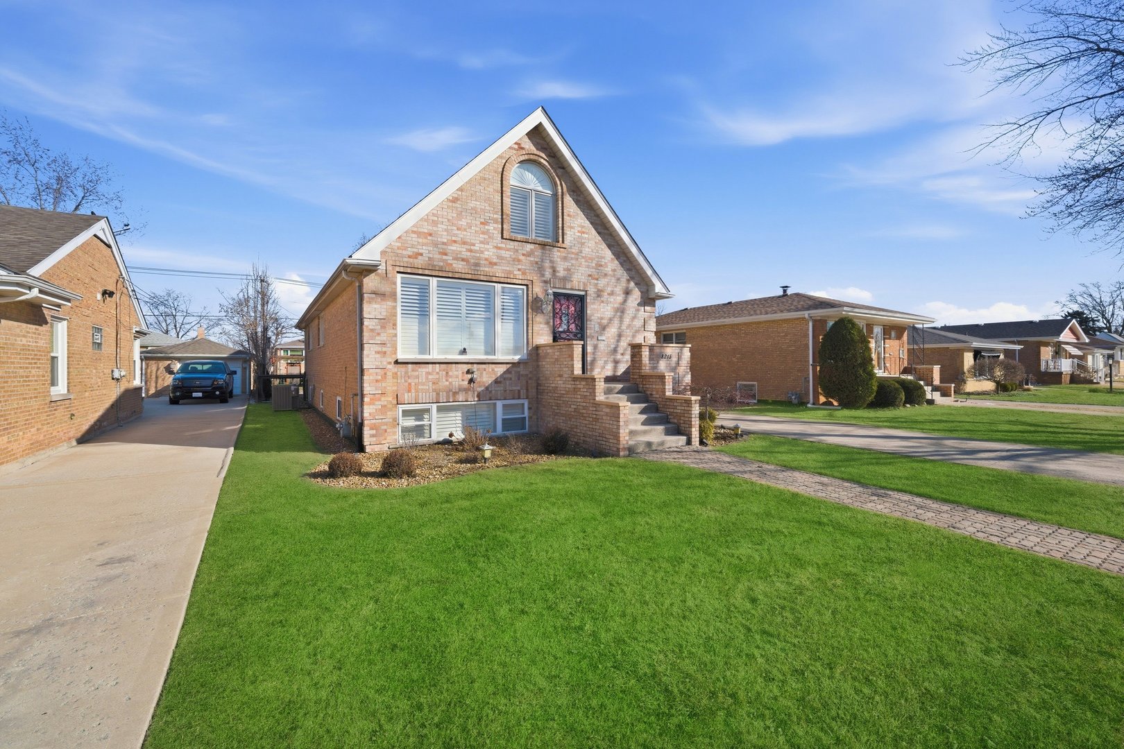 8215 Austin Avenue, Burbank, IL