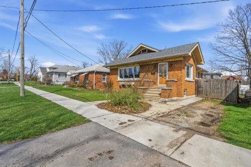 618 E 12th Street, Lockport, IL