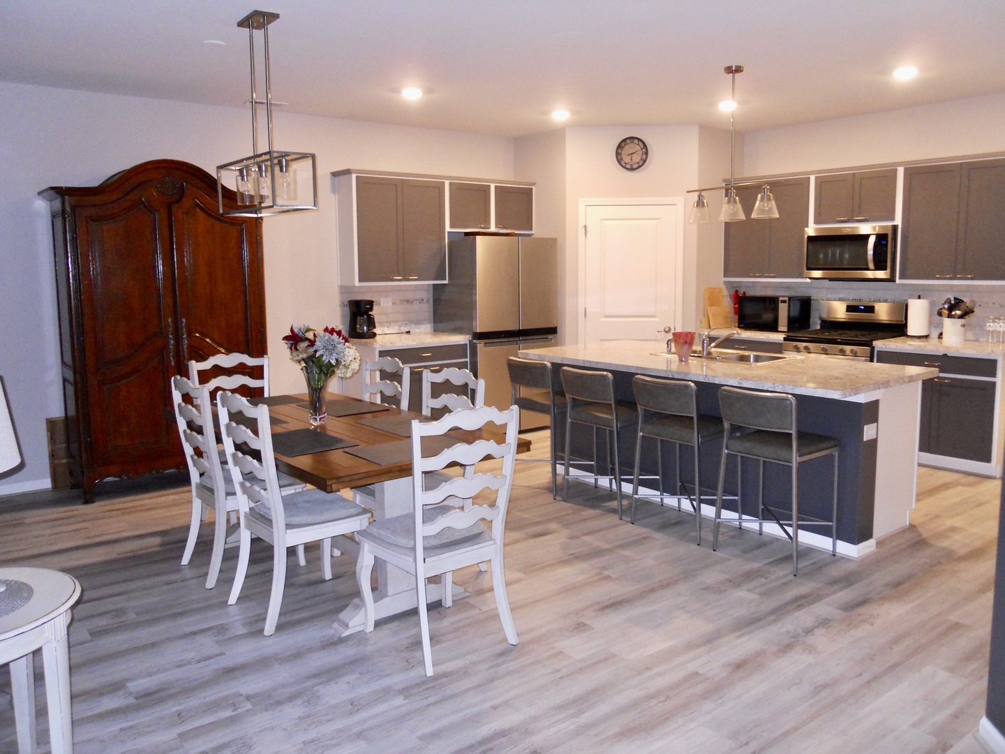 979 Crestview Lane, Pingree Grove, IL