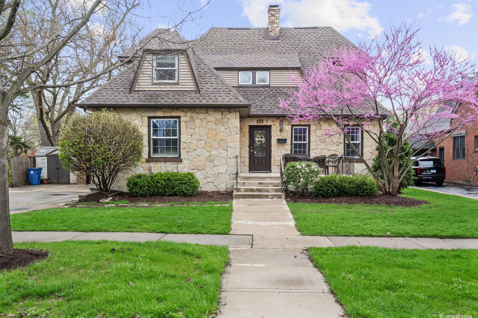 397 S Holly Avenue, Elmhurst, IL