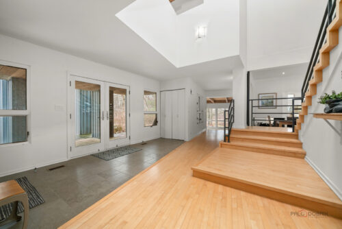 18212 Oak Grove Road, Harvard, IL