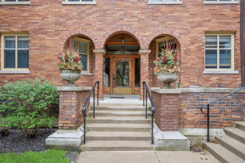 508 Lee Street #2E, Evanston, IL