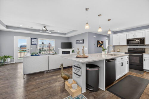 400 E Franklin Street #204, Eldridge, IA