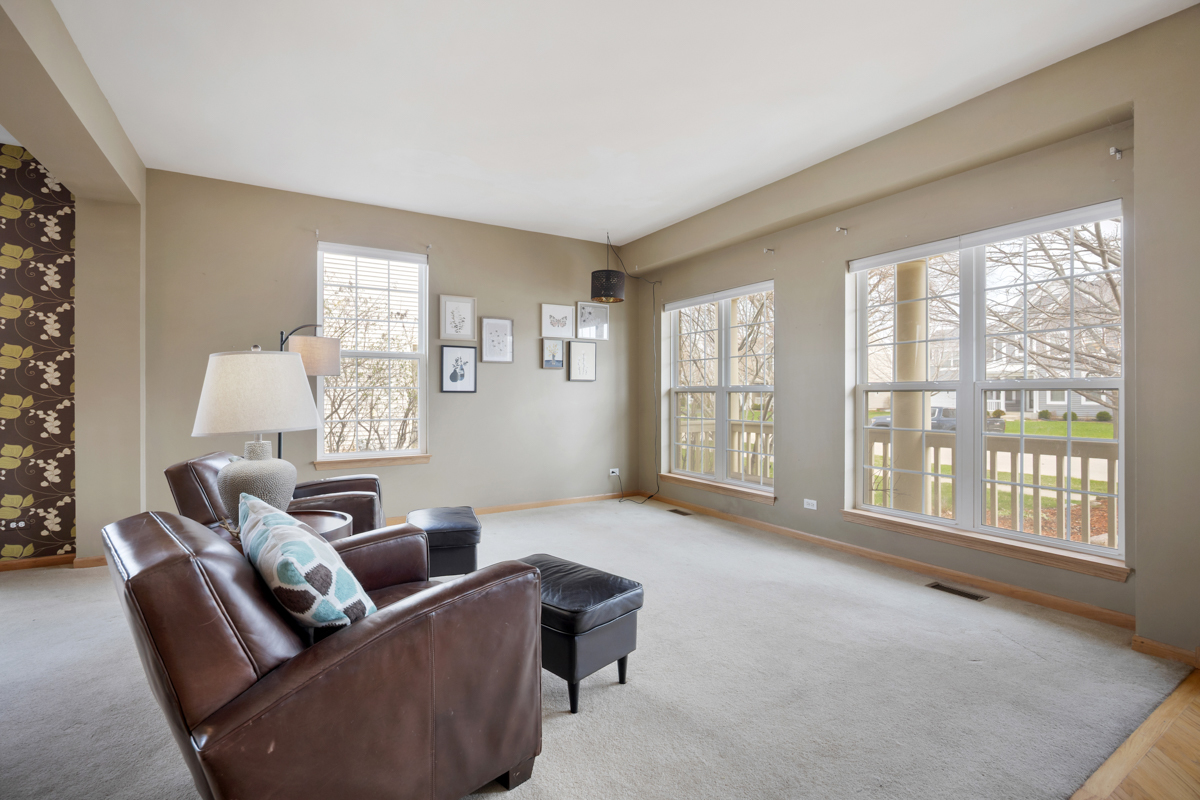 9985 Berkshire Lane, Huntley, IL