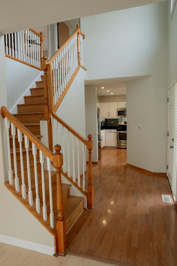 5367 Sequoia Court, Gurnee, IL