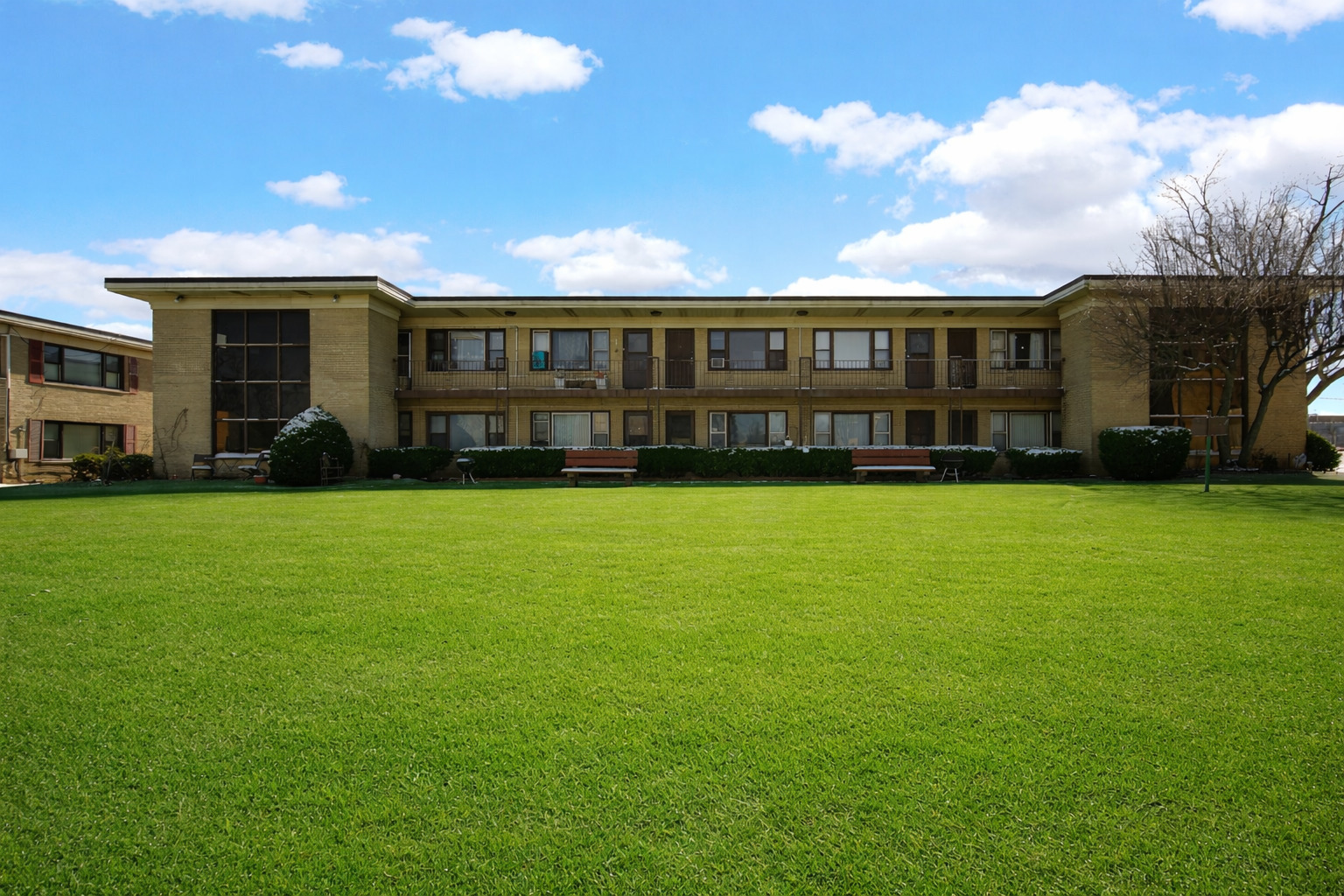 12 King Arthur Court #11, Northlake, IL