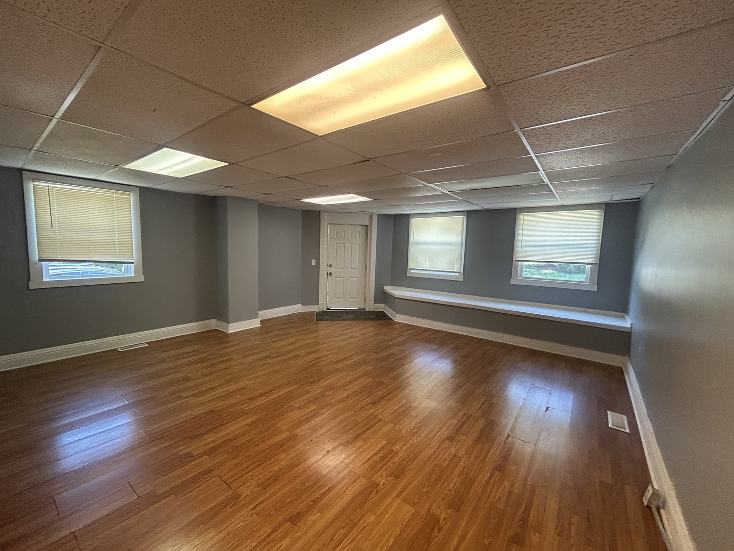 2047 W 6th Street, Davenport, IA